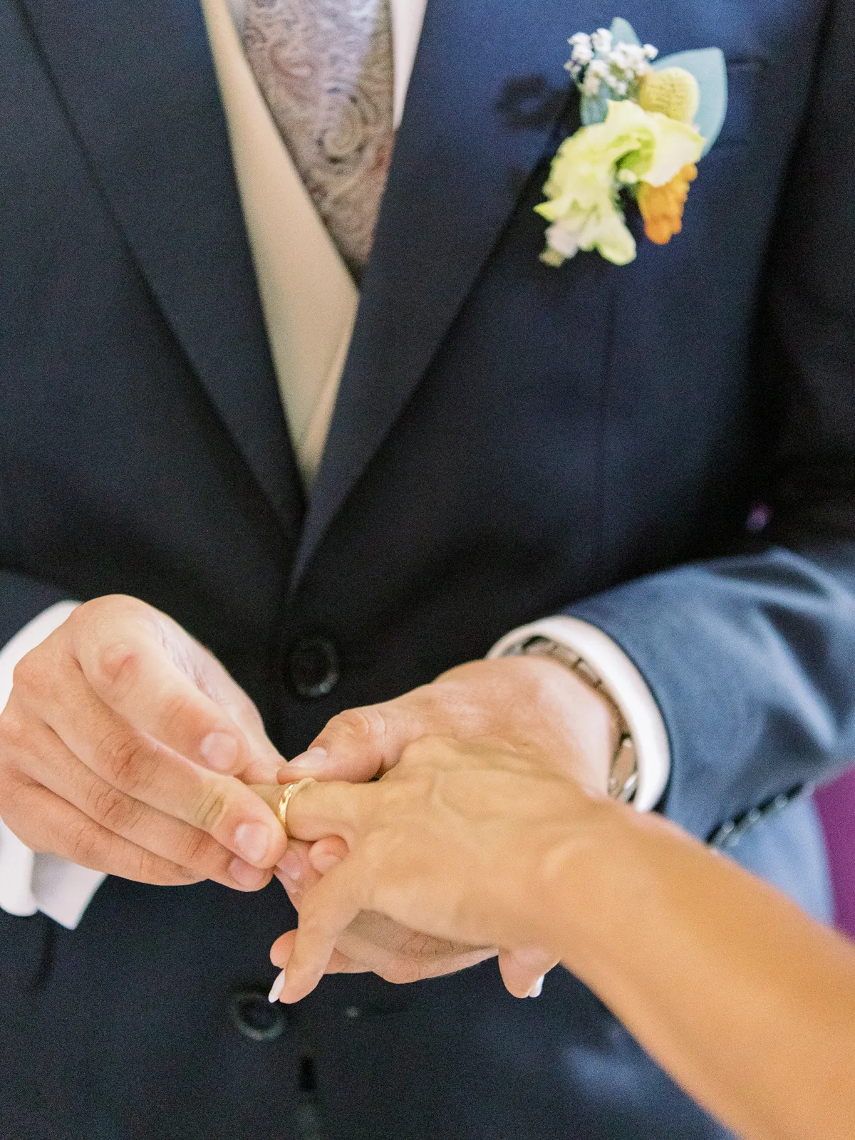 0422 20230819 p||n wed