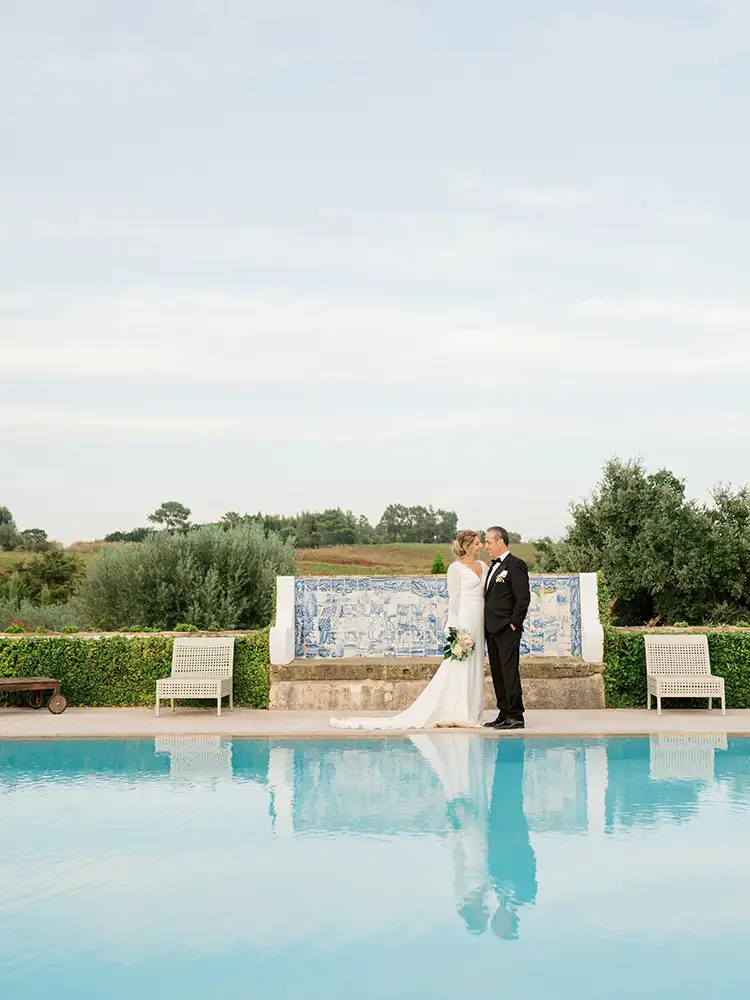 Lisbon Wedding Photographer | Boris the Cat, one of the best wedding photographers in Portugal, with more than twenty years experience