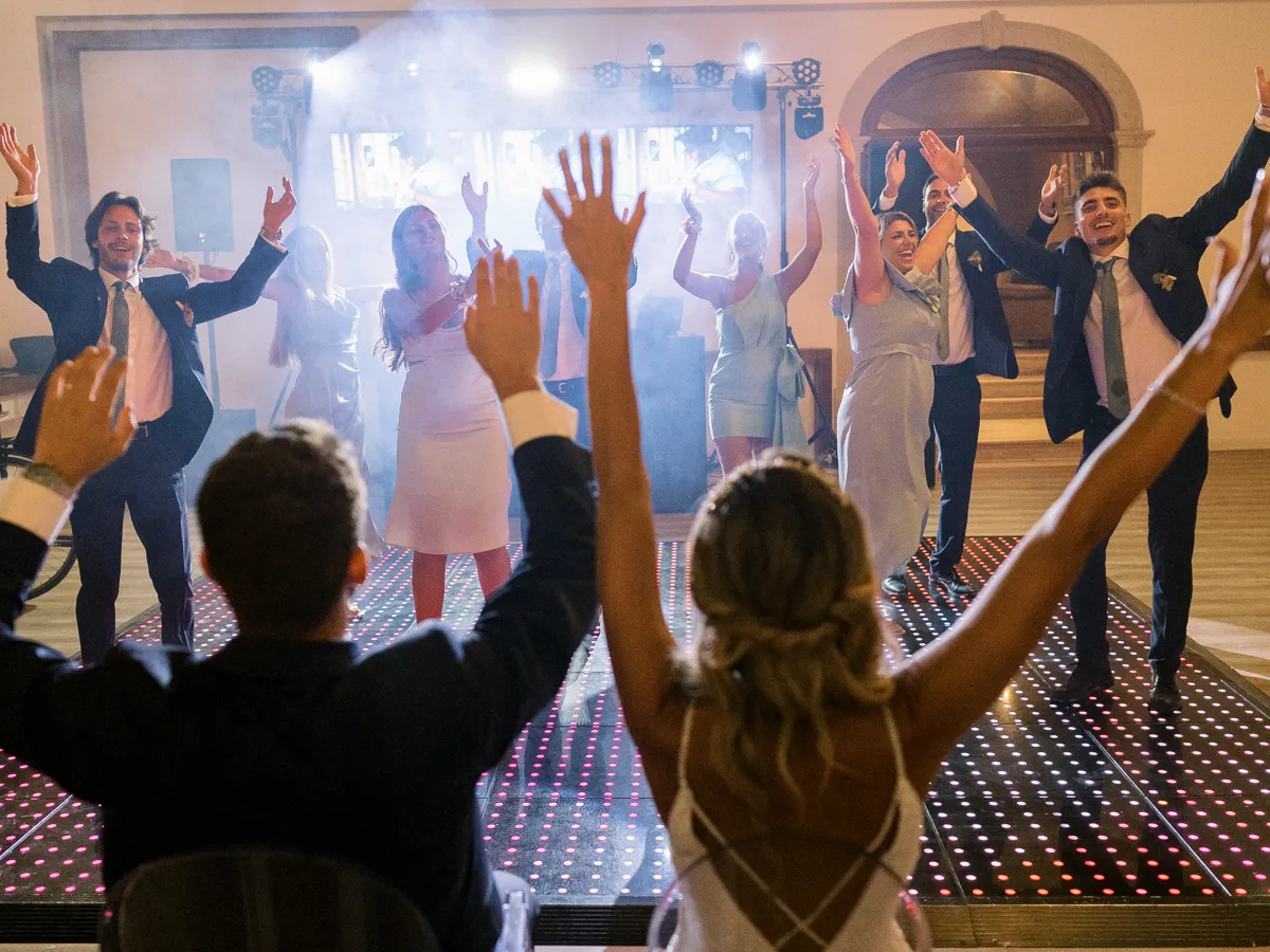 0952 20230819 p||n wed